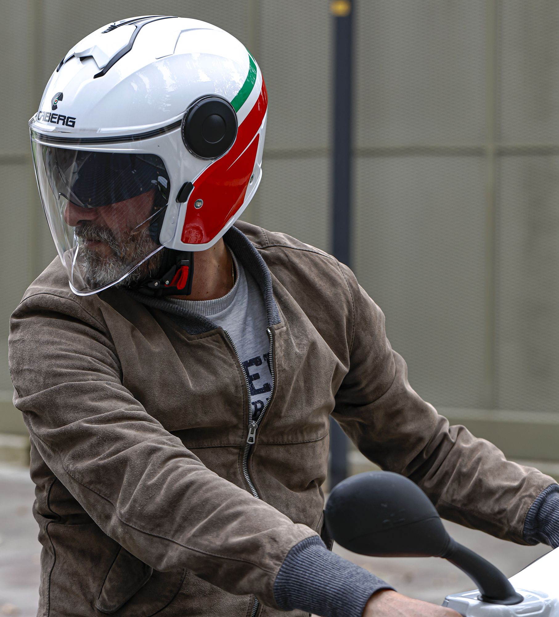 Casco Caberg Flyon Carbon