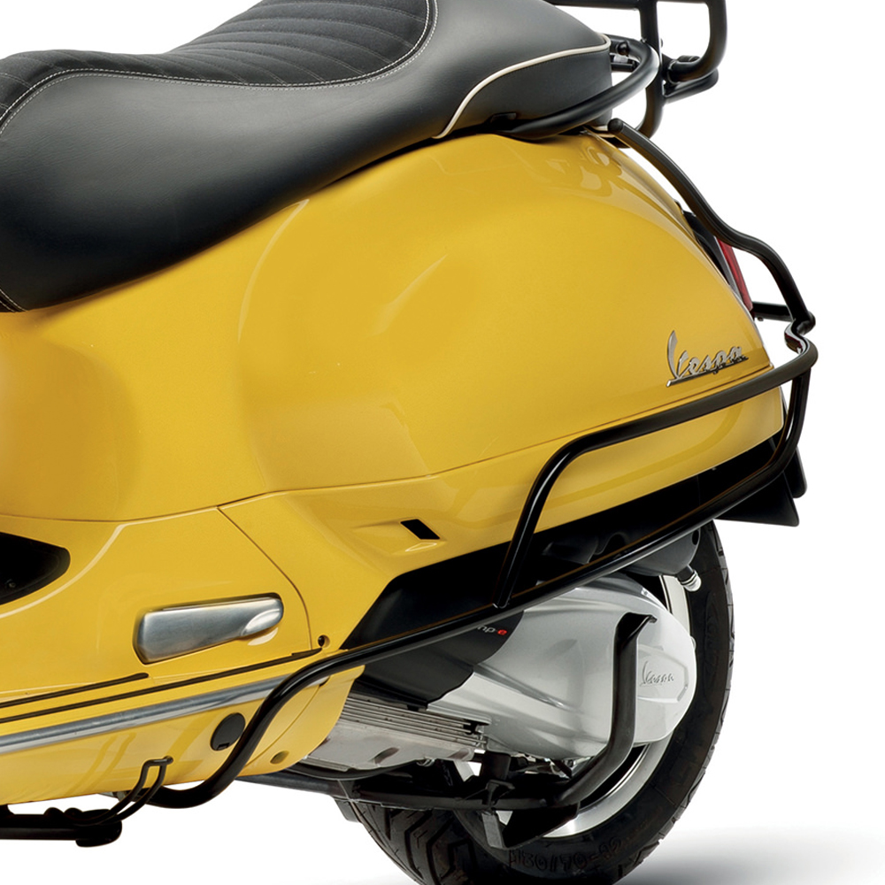Barra de protección trasera negra para Vespa GTS